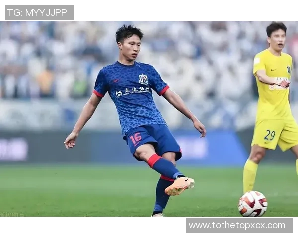 足球明星们的苦笑瞬间壁纸分享让你感受竞技场上的无奈与坚持